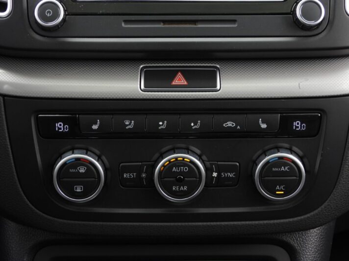 VW SHARAN