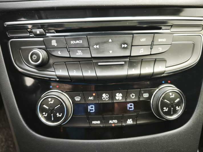 Peugeot 508 SW   2.0 DIZELIS 120 KWT