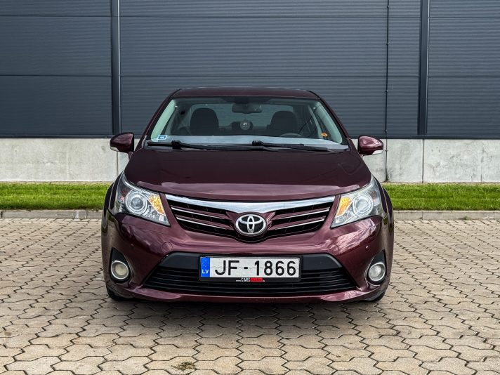 TOYOTA AVENSIS