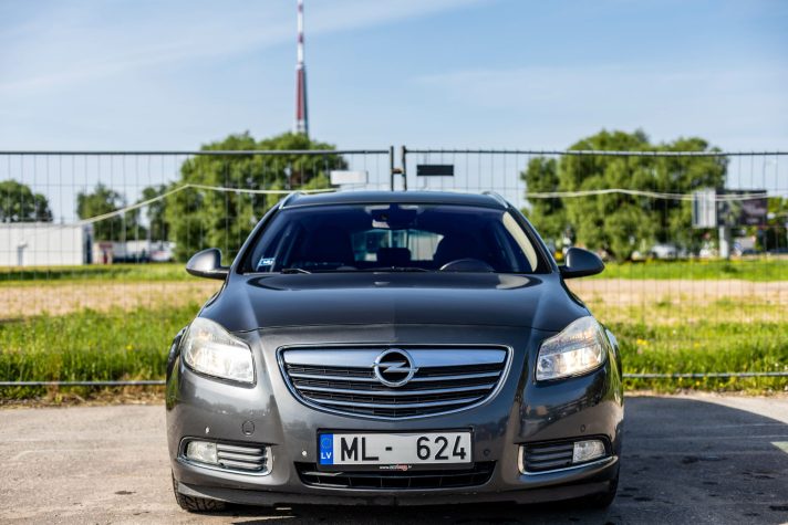 OPEL INSIGNIA SPORTS TOURER