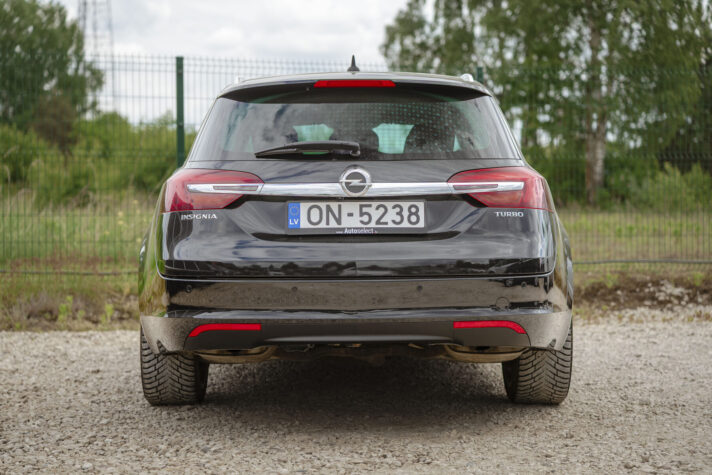 OPEL INSIGNIA SPORTS TOURER SW