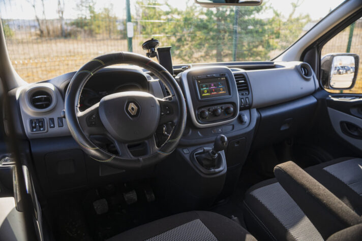 RENAULT TRAFIC