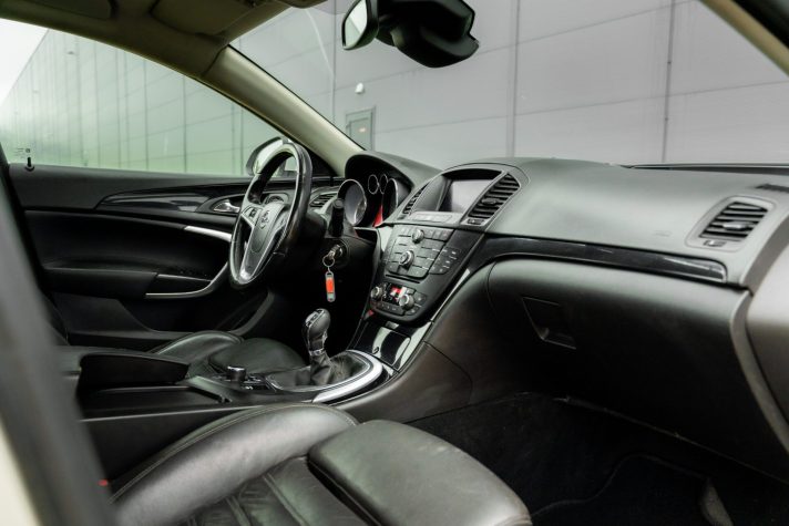 OPEL INSIGNIA LIMOUSINE