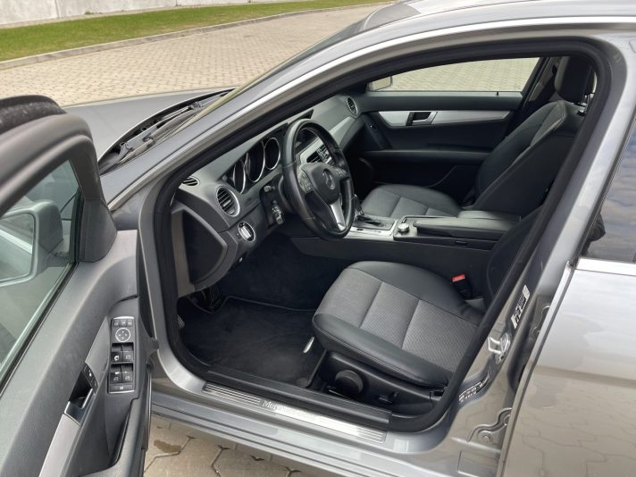 Mercedes Bens c220 Dizelis 125 kw