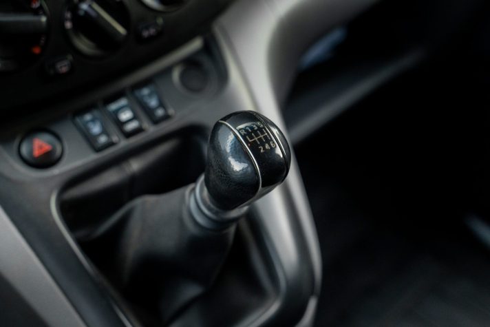 NISSAN NV200