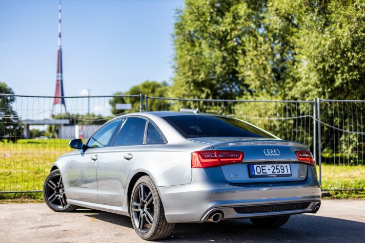 AUDI A6 LIMOUSINE