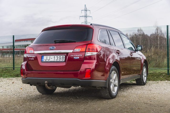 SUBARU LEGACY