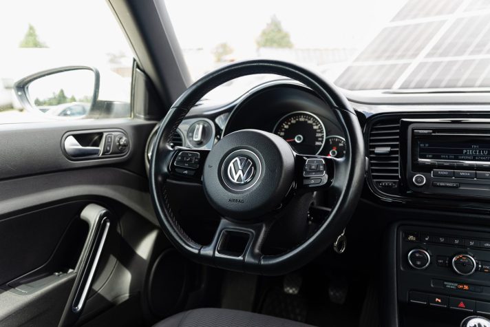 VW BEETLE