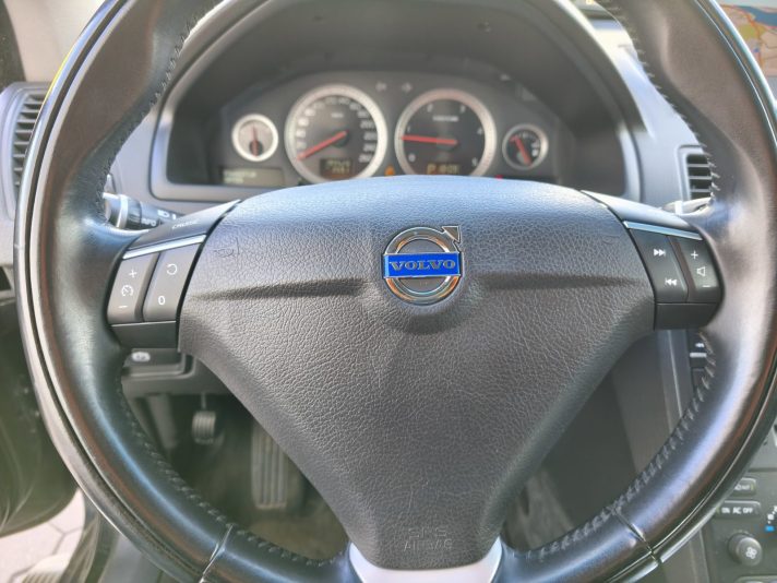 Summum, Volvo XC90, D-5 199.350 km.