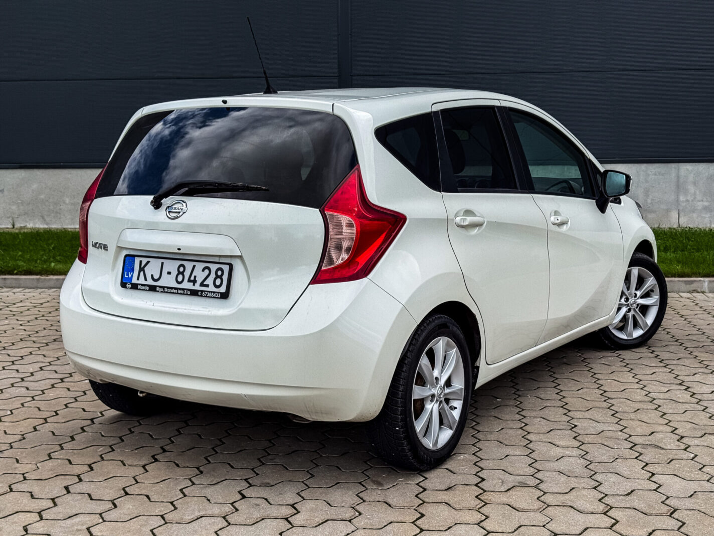 NISSAN NOTE