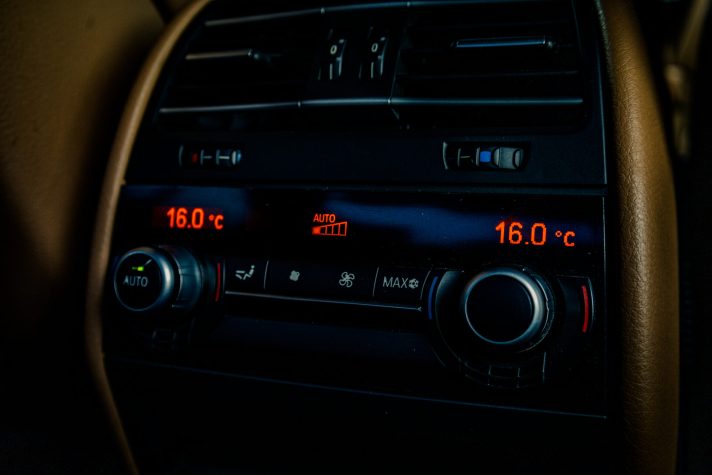 BMW 730