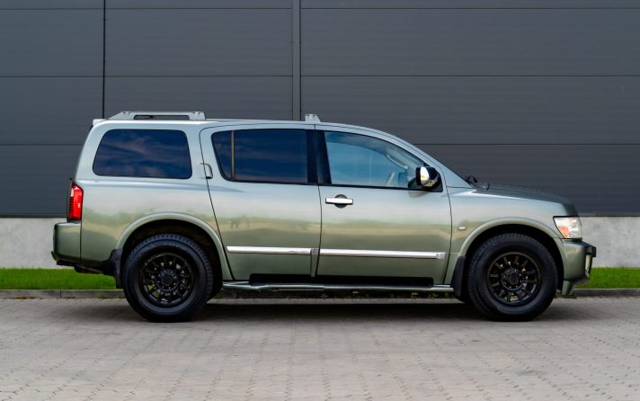 INFINITI QX56