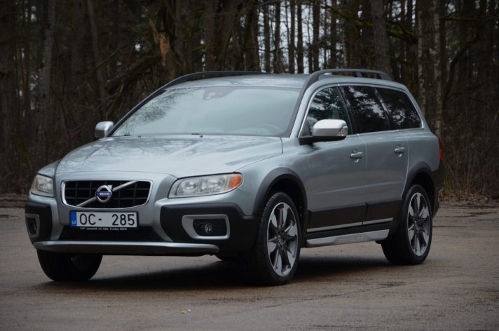 Tikko ievests. Volvo Xc70 2.4D5 (158kw-215z/s) Dīzelis 4×4 Awd pilnpiedziņas ar automātisko ātrumkārbu.