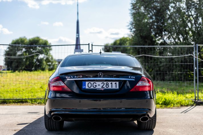 MERCEDES BENZ CLS 320