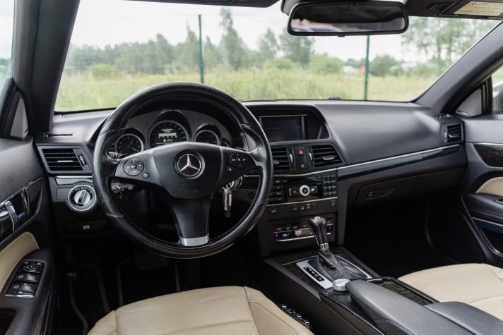 MERCEDES BENZ E350