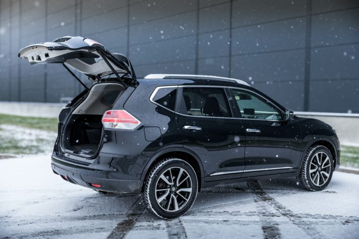 NISSAN X TRAIL