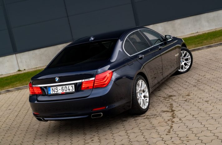 BMW 740D