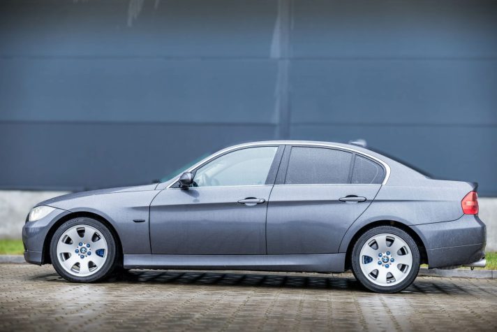 BMW 330