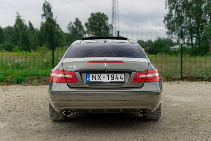 MERCEDES BENZ E350