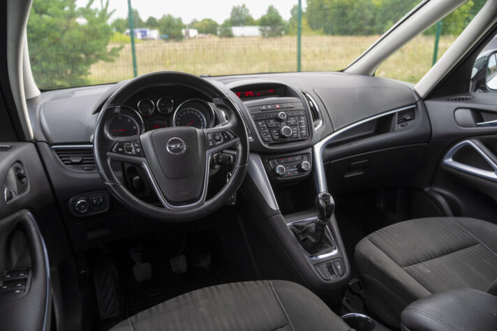 OPEL ZAFIRA TOURER