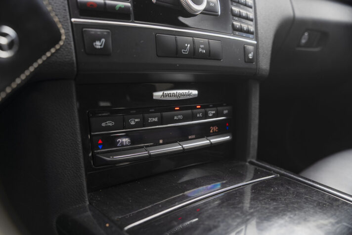 MERCEDES BENZ E300