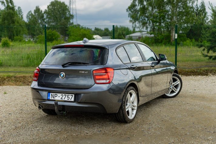 BMW 118
