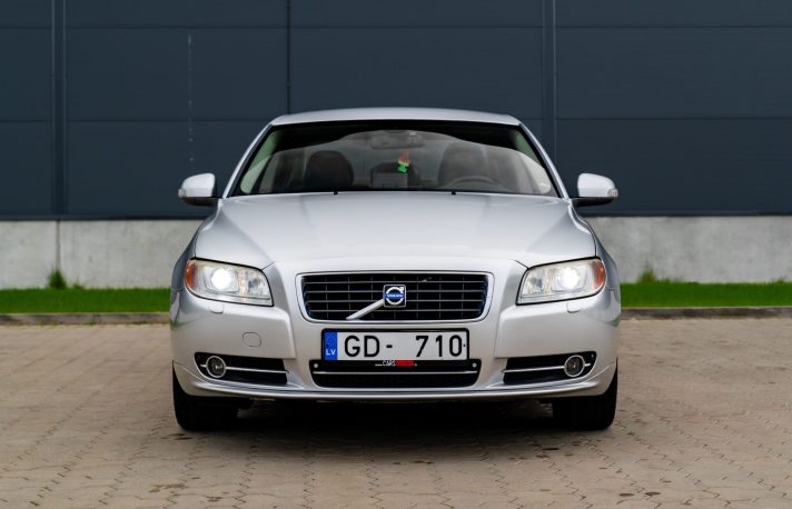VOLVO S80