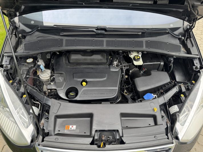 Ford Galaxy Titanium