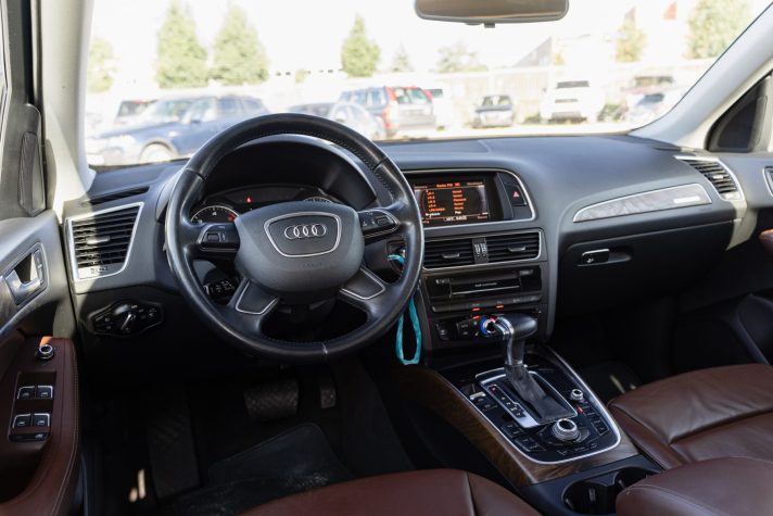 AUDI Q5 QUATTRO