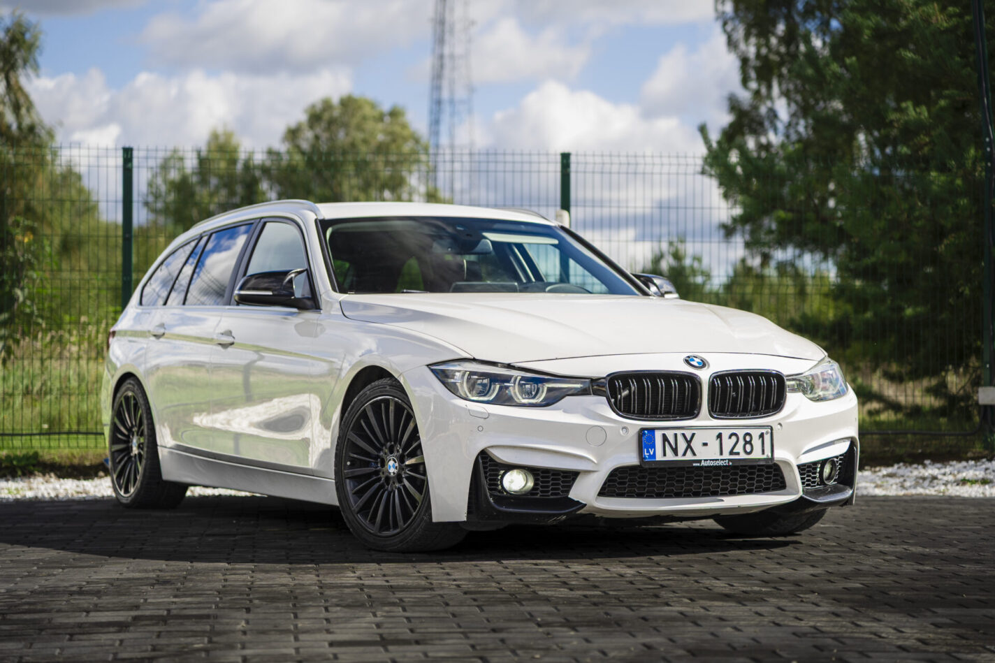 BMW 318 M-PACK