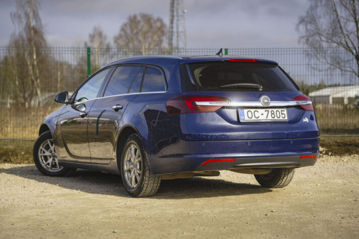 OPEL INSIGNIA SPORTS TOURER SW