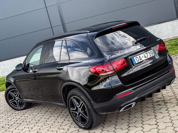 MERCEDES BENZ GLC 300 DE 4MATIC