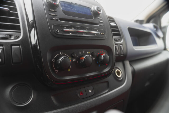 OPEL VIVARO-B