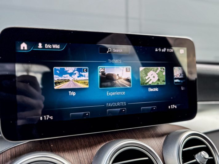 MERCEDES BENZ GLC 300 DE 4MATIC