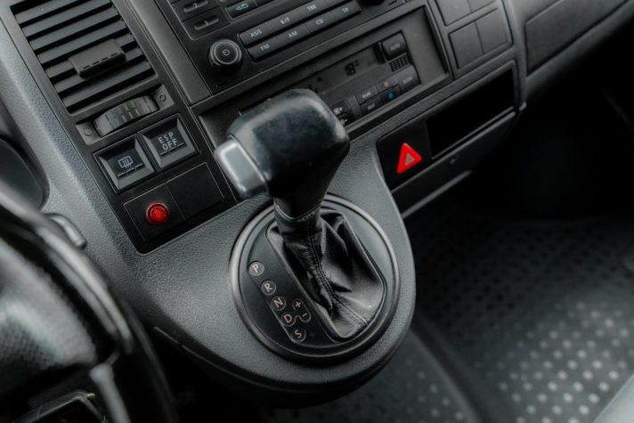 VW CARAVELLE
