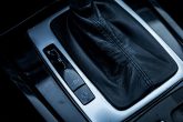 MERCEDES BENZ E200