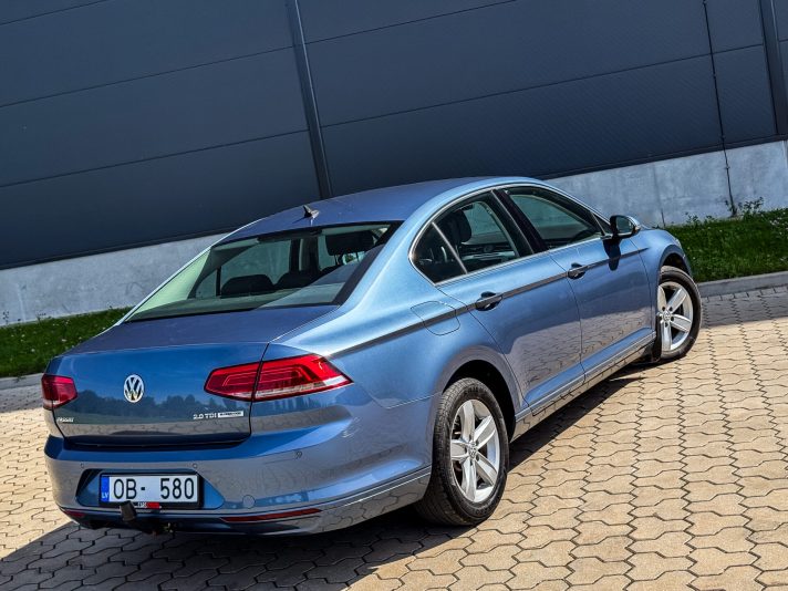 VW PASSAT