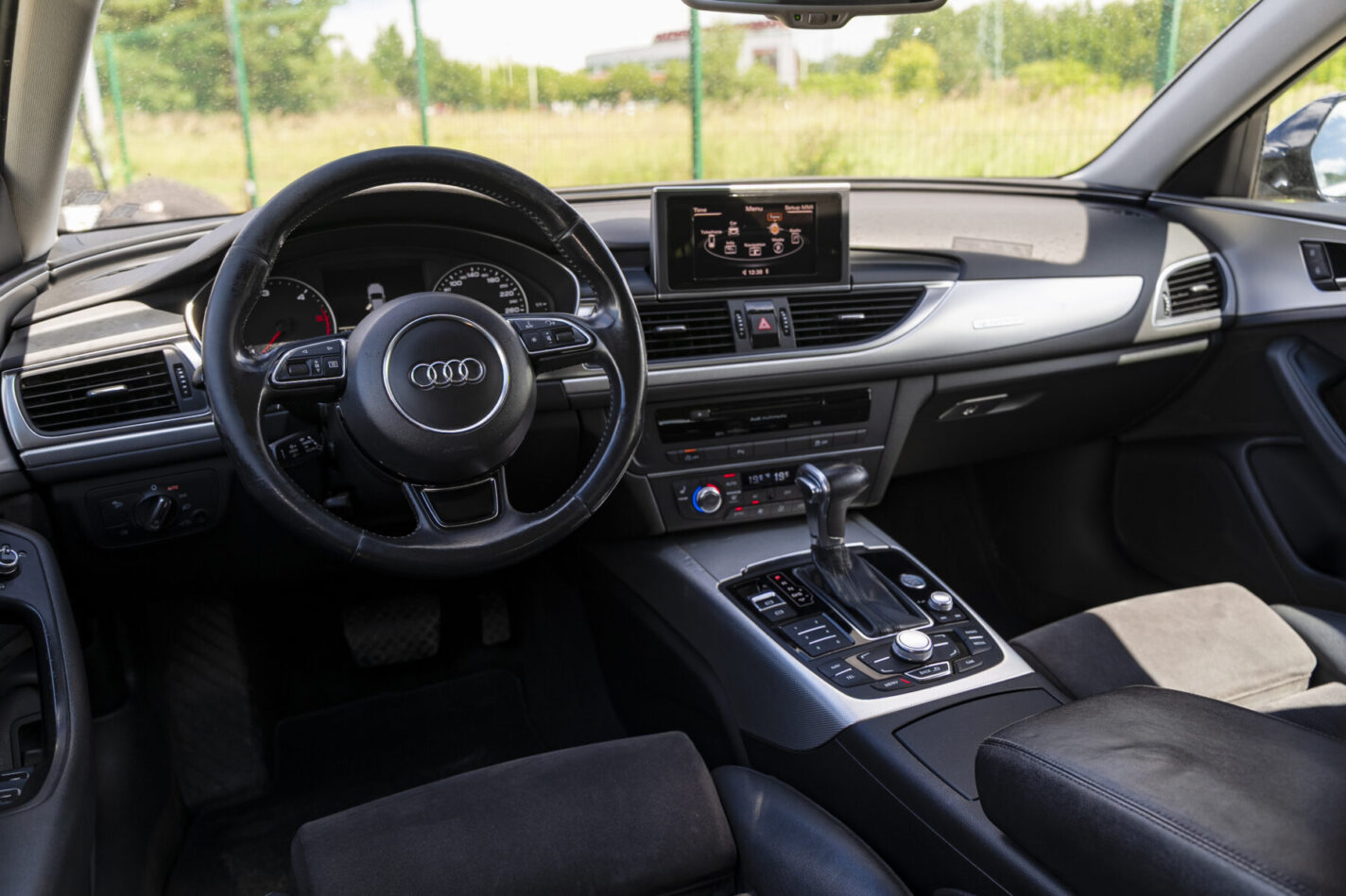 AUDI A6 AVANT QUATTRO