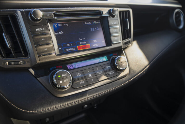 TOYOTA RAV 4