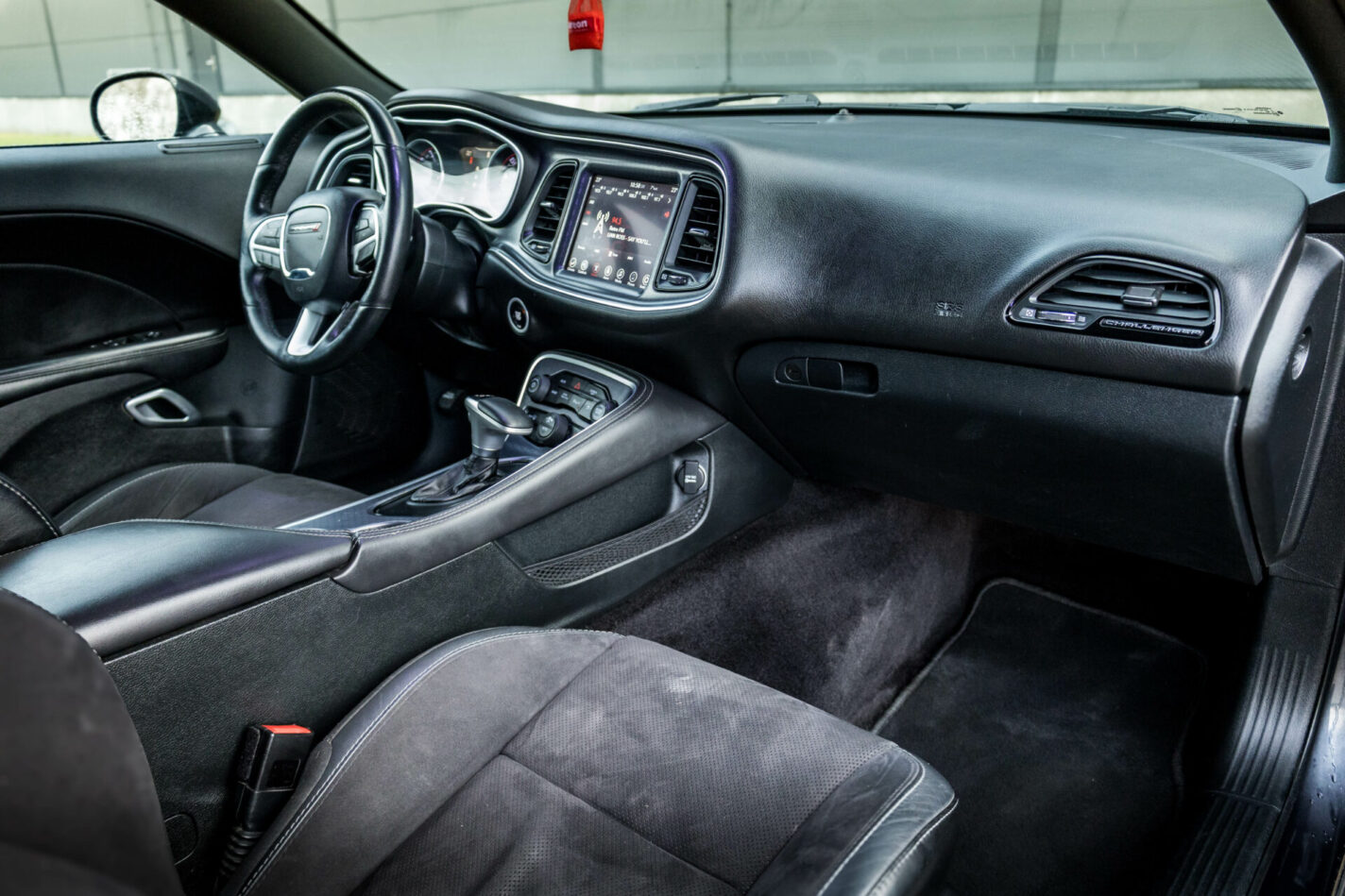 DODGE CHALLENGER