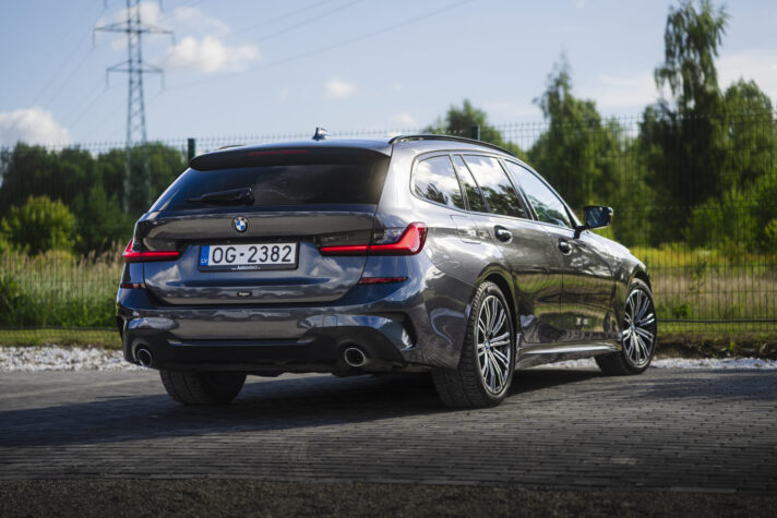BMW 318I M-PACK