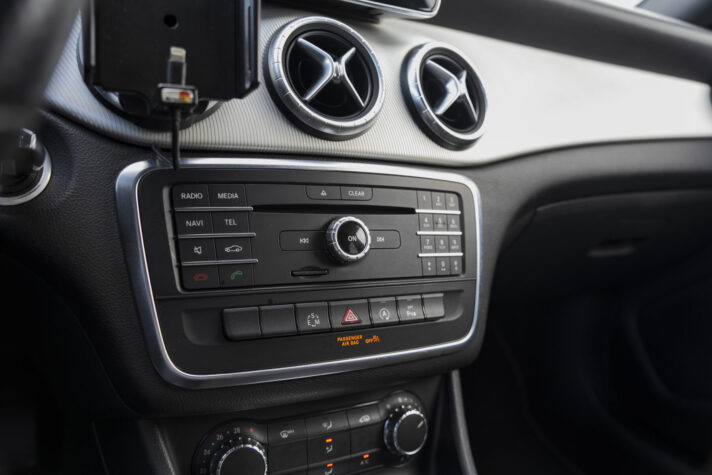 MERCEDES BENZ CLA 220 CDI