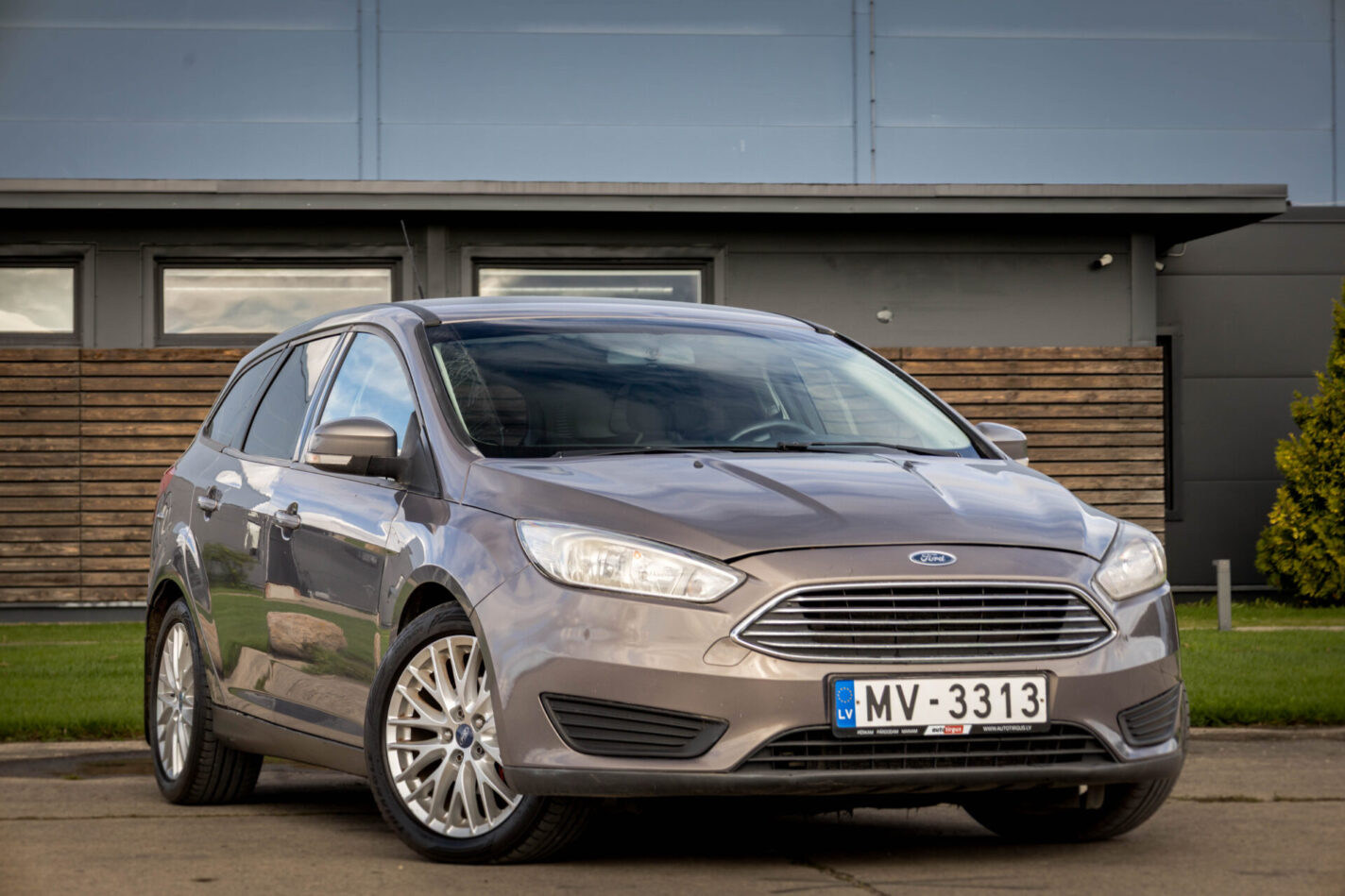 FORD FOCUS