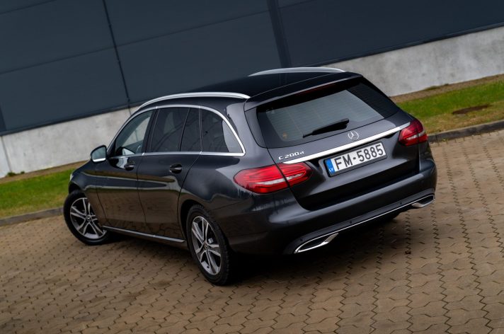 MERCEDES BENZ C200D