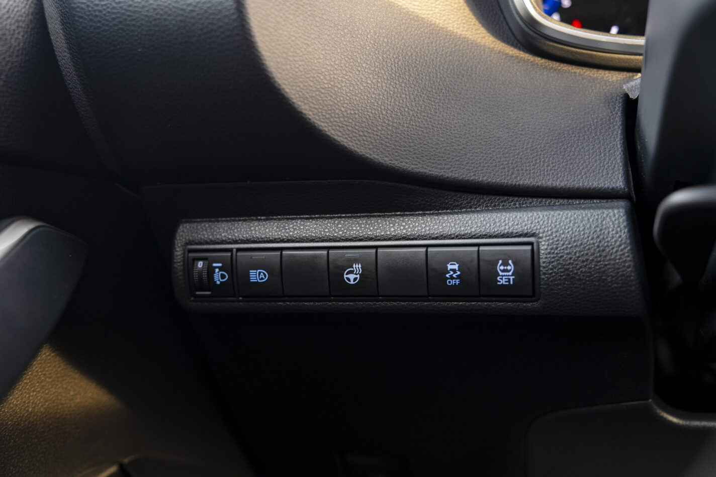 TOYOTA COROLLA HYBRID