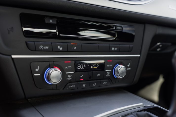 AUDI A6 LIMOUSINE QUATTRO