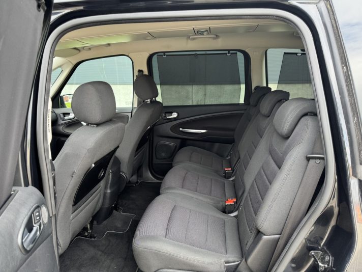 Ford Galaxy Titanium
