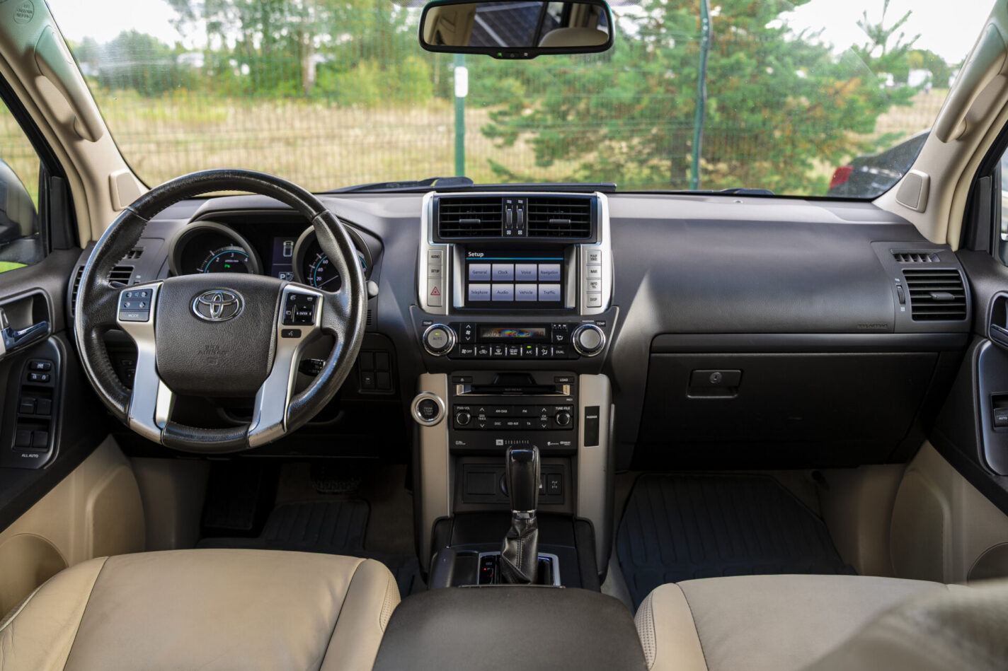 TOYOTA LAND CRUISER