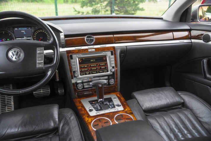 VW PHAETON