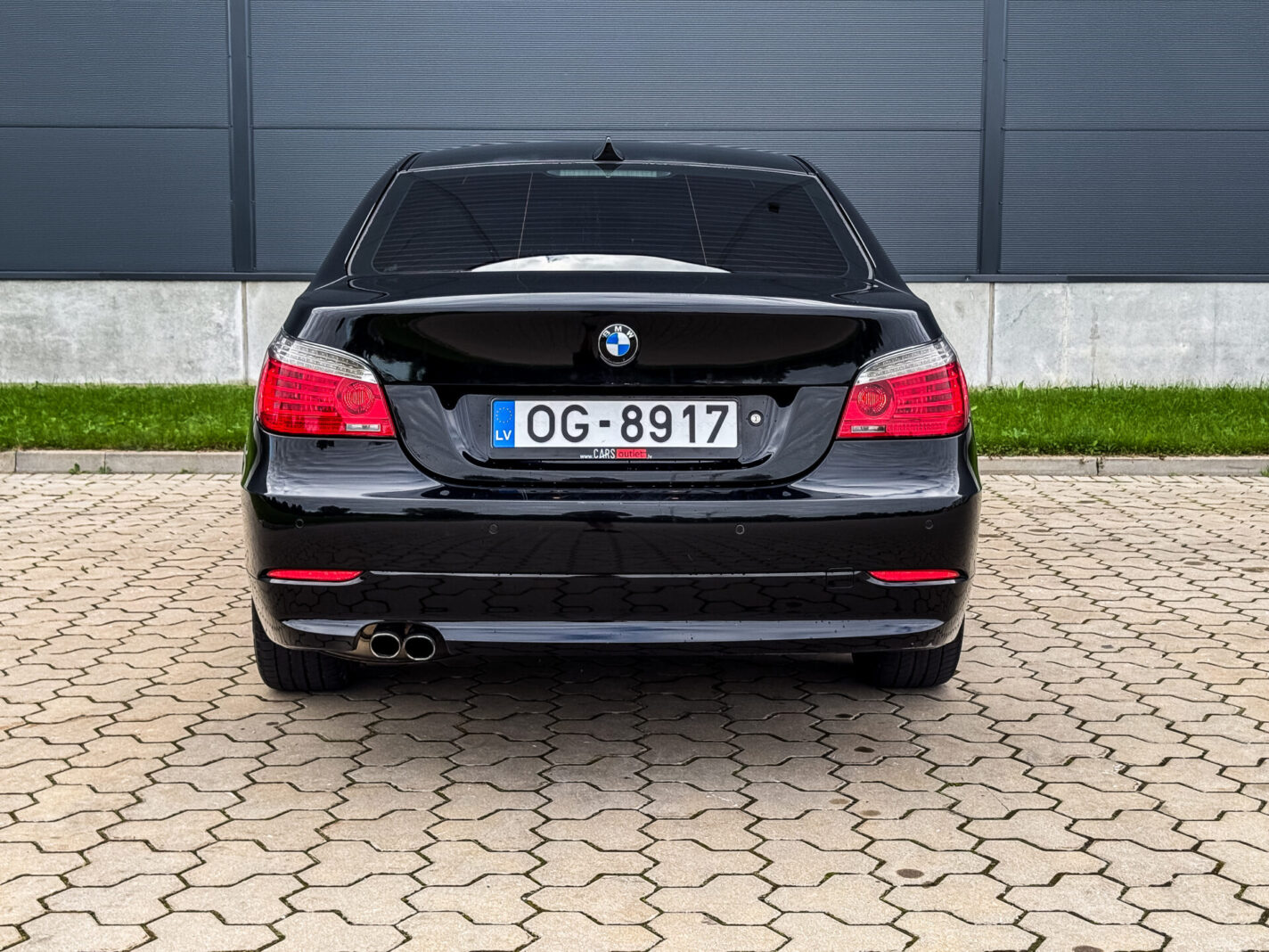 BMW 525